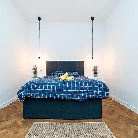 Elegant, Modern, 2-Bed Flat By Museum Of Prague Praga Exterior foto
